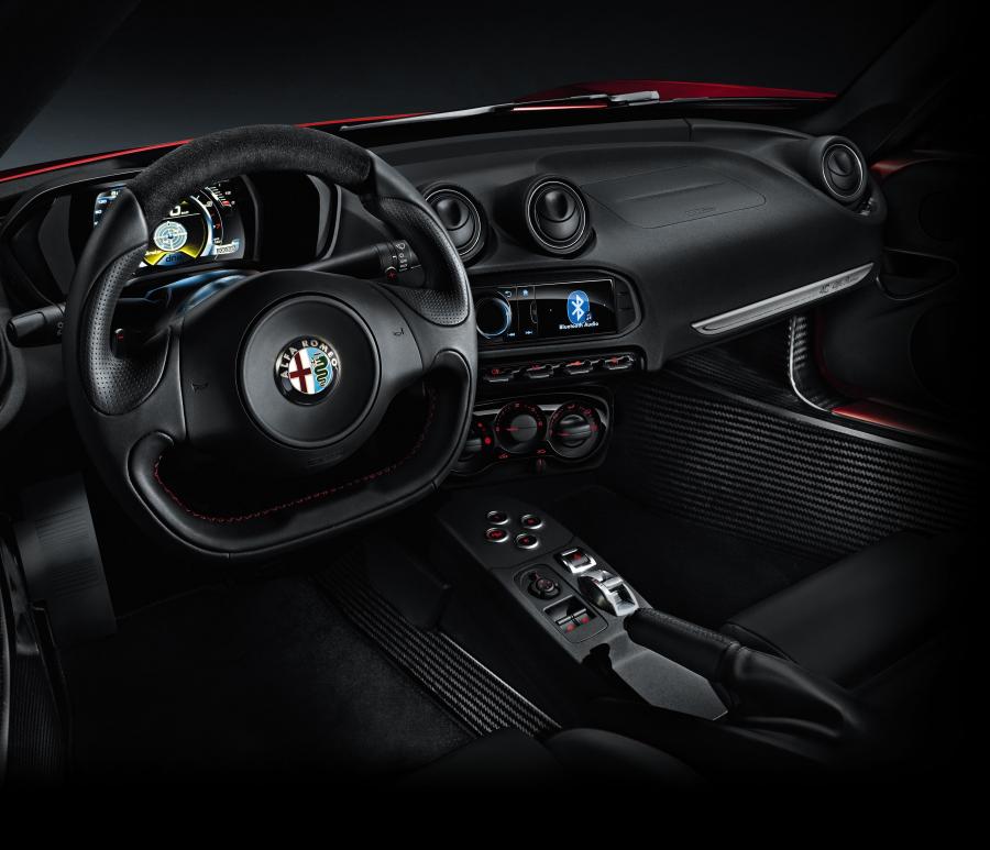 Торпедо Alfa Romeo 4C (960) 2013 года  (WW) (фото 21 из 77)